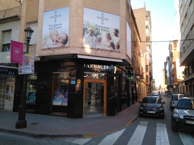 Fachada de Farmacia Pilar Cáceres Hernández-Ros