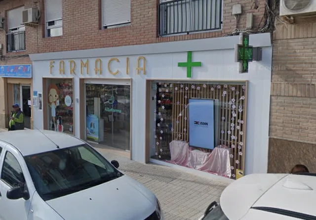 Fachada de Farmacia María Jiménez (Altafarma)