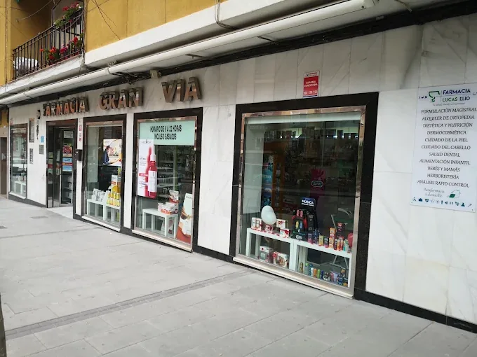 Fachada de Farmacia Lucas Elio